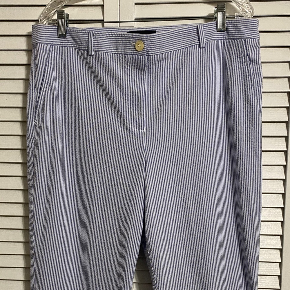 Talbots Seersucker Perfect Crop
Pants. - Picture 4 of 10